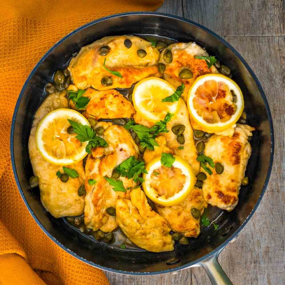 Poulet piccata au citron et aux câpres - la cerise sur le maillot