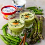 Crème d’asperges et petits pois au fouetté de brebis et piment d’Espelette - la cerise sur le maillot